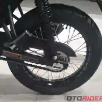 Galleri foto Spek Lengkap Kawasaki W175TR (20 Foto)