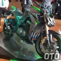 Galleri foto Galeri Foto : Booth Kawasaki di GIIAS 2015