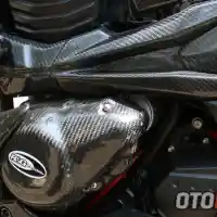 Galleri foto Kawasaki Z800 Pelek Rotobox, Tetap Nyaman Sedap Dipandang