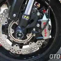 Galleri foto Kawasaki Z800 Pelek Rotobox, Tetap Nyaman Sedap Dipandang