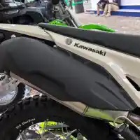 Galleri foto FOTO: Kawasaki KLX230 Sherpa Tampil Lebih Tangguh dengan Fitur Baru