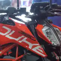 Galleri foto Komparasi Spek KTM Duke 250 VS Duke 390, Ini Perbedaannya Galleri foto Komparasi Spek KTM Duke 250 VS Duke 390, Ini Perbedaannya