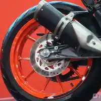 Galleri foto Komparasi Spek KTM Duke 250 VS Duke 390, Ini Perbedaannya Galleri foto Komparasi Spek KTM Duke 250 VS Duke 390, Ini Perbedaannya