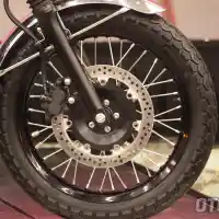 Galleri foto Galeri: Kawasaki W800, Asyik Bergaya Klasik 