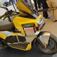 Galleri foto FOTO: Letbe Mecha, Detail Skuter Matik Gambot Bergaya Futuristik