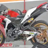 Galleri foto Modifikasi Honda CBR250R 2011, Hampir Setara Harga CBR250RR