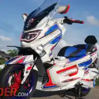 Galleri foto Modifikasi Yamaha NMax 2016, Nggak Mau Kalah Sama Istri