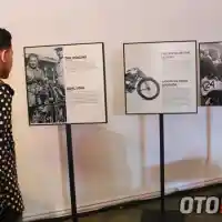 Galleri foto Galeri: Peluncuran Aprilia dan Moto Guzzi 