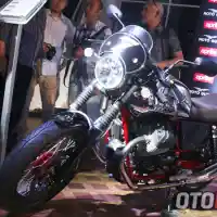 Galleri foto Galeri: Peluncuran Aprilia dan Moto Guzzi 