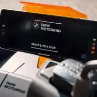 Galleri foto GALERI: Skuter Listrik Futuristis BMW CE 04