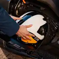 Galleri foto GALERI: Skuter Listrik Futuristis BMW CE 04