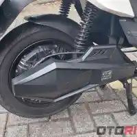 Galleri foto GALERI: Motor Listrik Polytron Evo Electric, Punya Fitur Radio