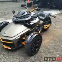 Galleri foto GALERI: Can-Am Spyder, Motor Roda Tiga Bermesin 1.300 cc Galleri foto GALERI: Can-Am Spyder, Motor Roda Tiga Bermesin 1.300 cc