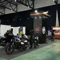 Galleri foto FOTO: Motor Retro hingga Listrik Warnai Pameran GIIAS Makassar 2025 Galleri foto FOTO: Motor Retro hingga Listrik Warnai Pameran GIIAS Makassar 2025