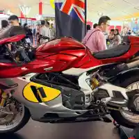 Galleri foto FOTO: MV Agusta Superveloce 1000 Ago Mejeng di IIMS 2026, Harga Tembus Rp 2,6 Miliar