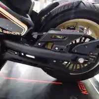 Galleri foto FOTO: Moge Murah Keeway Napoleon Bob 500