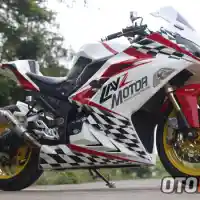 Galleri foto Modifikasi Kawasaki Ninja 250, Bukan Sekadar Manekin Bengkel