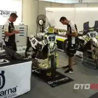 Galleri foto Hebohnya Kejuaraan Motocross Dunia MXGP Di Semarang, Beginilah Suasana Paddock Pembalap