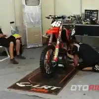Galleri foto Hebohnya Kejuaraan Motocross Dunia MXGP Di Semarang, Beginilah Suasana Paddock Pembalap