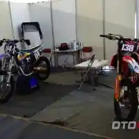 Galleri foto Hebohnya Kejuaraan Motocross Dunia MXGP Di Semarang, Beginilah Suasana Paddock Pembalap