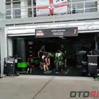 Galleri foto GALERI: Intip Paddock Tim WSBK 2021 dan Trek Sirkuit Mandalika Galleri foto GALERI: Intip Paddock Tim WSBK 2021 dan Trek Sirkuit Mandalika