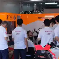 Galleri foto GALERI: Intip Keseruan Aktivitas Paddock MotoGP Mandalika 2023