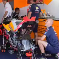 Galleri foto GALERI: Intip Keseruan Aktivitas Paddock MotoGP Mandalika 2023