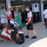 Galleri foto GALERI: Intip Keseruan Aktivitas Paddock MotoGP Mandalika 2023