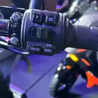 Galleri foto FOTO: Detail Terbaru Polytron FOX 350, Motor Listrik dengan Subsidi Rp 7 Juta