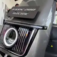 Galleri foto FOTO: Polytron Fox 200, Motor Listrik Rp 11,5 Juta untuk Perempuan Aktif