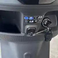 Galleri foto FOTO: Polytron Fox 200, Motor Listrik Rp 11,5 Juta untuk Perempuan Aktif