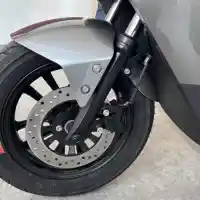 Galleri foto FOTO: Polytron Fox 200, Motor Listrik Rp 11,5 Juta untuk Perempuan Aktif