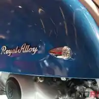 Galleri foto GALERI: Skuter Berpenampilan Klasik Royal Alloy TG300 Galleri foto GALERI: Skuter Berpenampilan Klasik Royal Alloy TG300