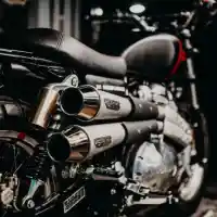 Galleri foto GALERI: Kustom Royal Enfield Interceptor 650 dan Himalayan Smoked Garage