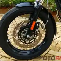 Galleri foto GALERI: Lebih Dekat dengan Royal Enfield Interceptor 650