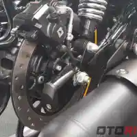 Galleri foto GALERI: Motor Retro Cruiser Royal Enfield Meteor 350 (20 Foto)