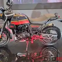 Galleri foto GALERI: Bergaya Scrambler, Ini Detail Tampilan Royal Enfield Scram 411