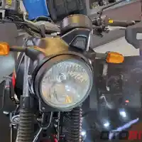 Galleri foto GALERI: Bergaya Scrambler, Ini Detail Tampilan Royal Enfield Scram 411