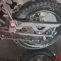 Galleri foto GALERI: Bergaya Scrambler, Ini Detail Tampilan Royal Enfield Scram 411