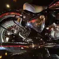 Galleri foto FOTO: Royal Enfield Classic 350, Tetap Ikonik dengan Teknologi Modern