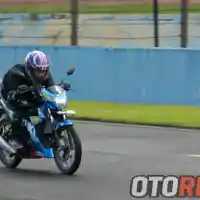Galleri foto Galeri Foto: Tampannya Suzuki All New Satria F150 di Sirkuit Sentul