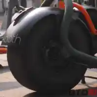 Galleri foto GALERI: Skooth K1S Generasi Ketiga, Skuter Listrik Gambot (20 Foto)