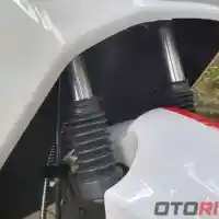 Galleri foto Galeri: Skuter Listrik NIU NGT (21 Foto)