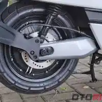 Galleri foto Galeri: Skuter Listrik NIU NGT (21 Foto)