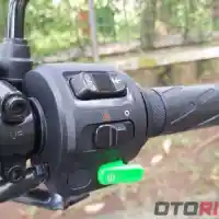 Galleri foto Galeri: Skuter Listrik NIU NGT (21 Foto)