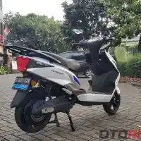 Galleri foto GALERI: Smoot Tempur, Motor Listrik Rp 15 Jutaan yang Bisa Swap Baterai Galleri foto GALERI: Smoot Tempur, Motor Listrik Rp 15 Jutaan yang Bisa Swap Baterai
