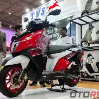 Galleri foto GALERI: TVS NTORQ 125 Race XP, Banyak Fitur Canggih