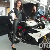 Galleri foto Perdana Ikut GIIAS, Triumph Sabet Penghargaan Booth Terbaik