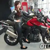 Galleri foto Perdana Ikut GIIAS, Triumph Sabet Penghargaan Booth Terbaik