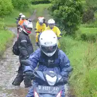 Galleri foto Galeri Foto: Turing Bandung-Ciwidey Bareng Motor Honda 150 cc